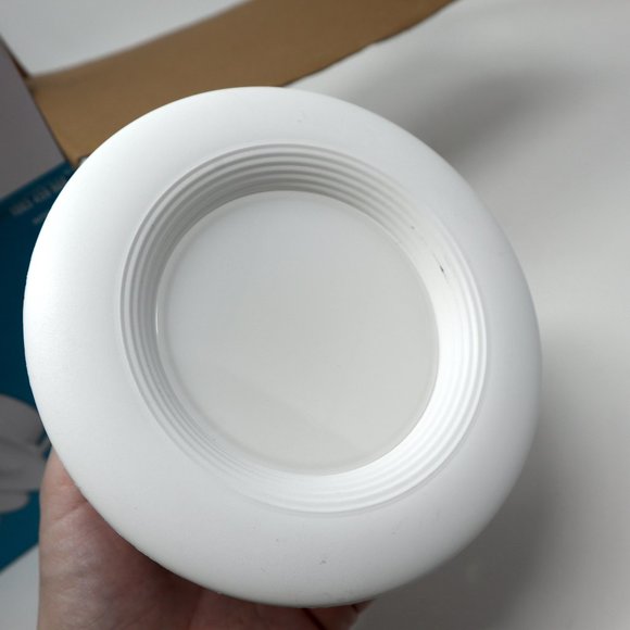 3-Pack EcoSmart LED Soft White Integrated Recessed Trim Retrofit Downlight 4" - Picture 7 of 16
